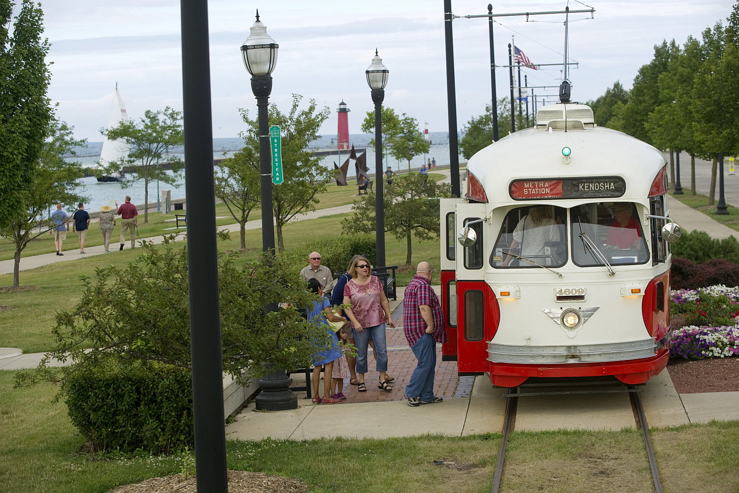 The electric streetcar in downtown Kenosha.Photo credit: VisitKenosha.com