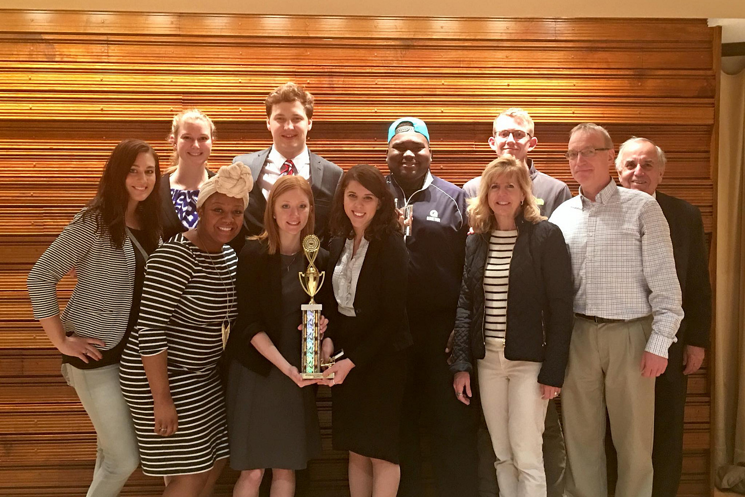 The Carthage Mock Trial team with their award.