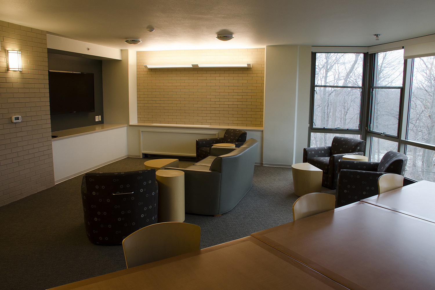 The Oaks offer communal lounge spaces located on most floors and dedicated study spaces in the basements.