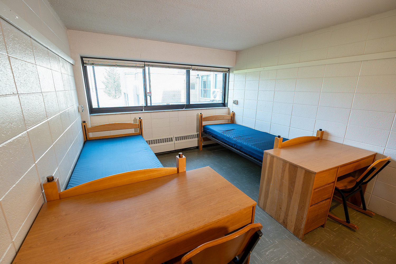 An example of an empty Denhart Dorm