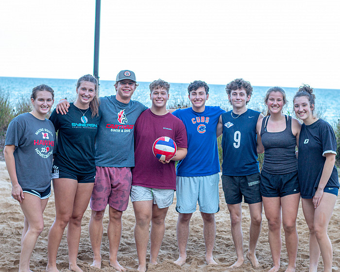 Carthage students playing Intramurals volleyball.