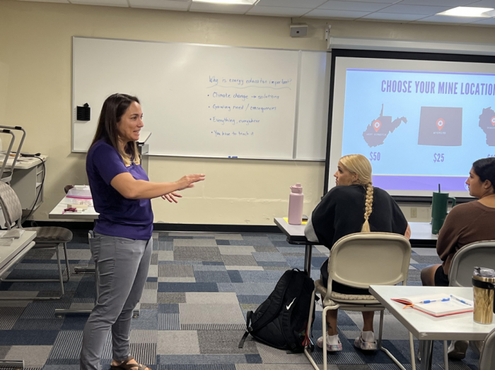 Laureanna Raymond-Duvernell visited Carthage as a guest speaker in Professor Lynne Steren's education class.