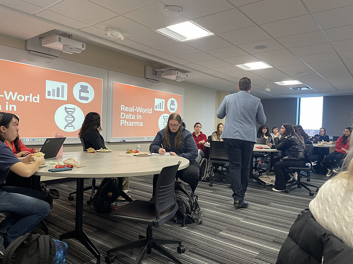 Amadeo Salvador and Alan Bajramovic of the Real World Data team at AbbVie presenting a Tech Talk to engineering students.