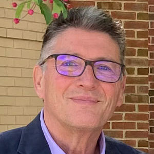 Professor Dennis Munk