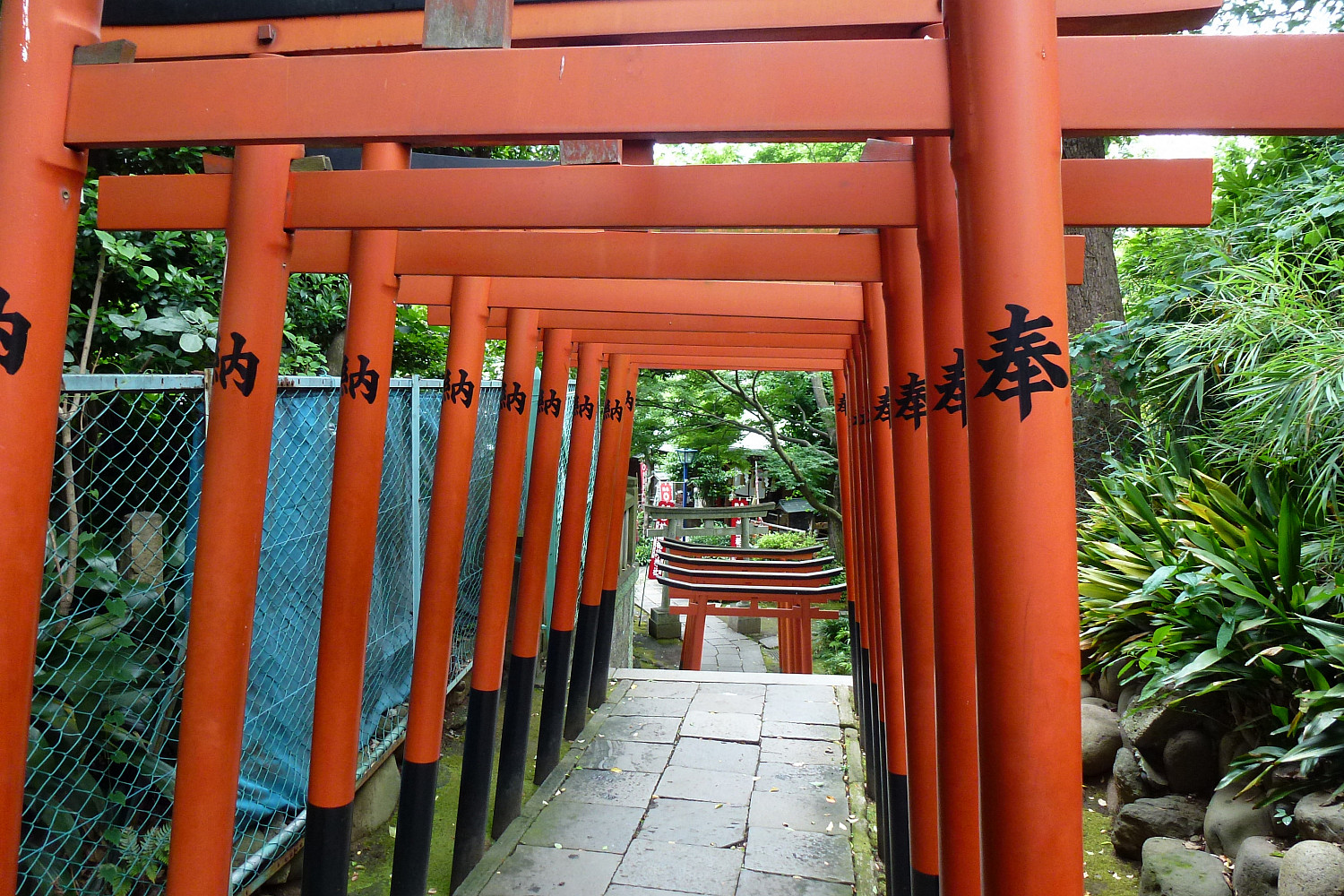 Hanazono Inari Shrine