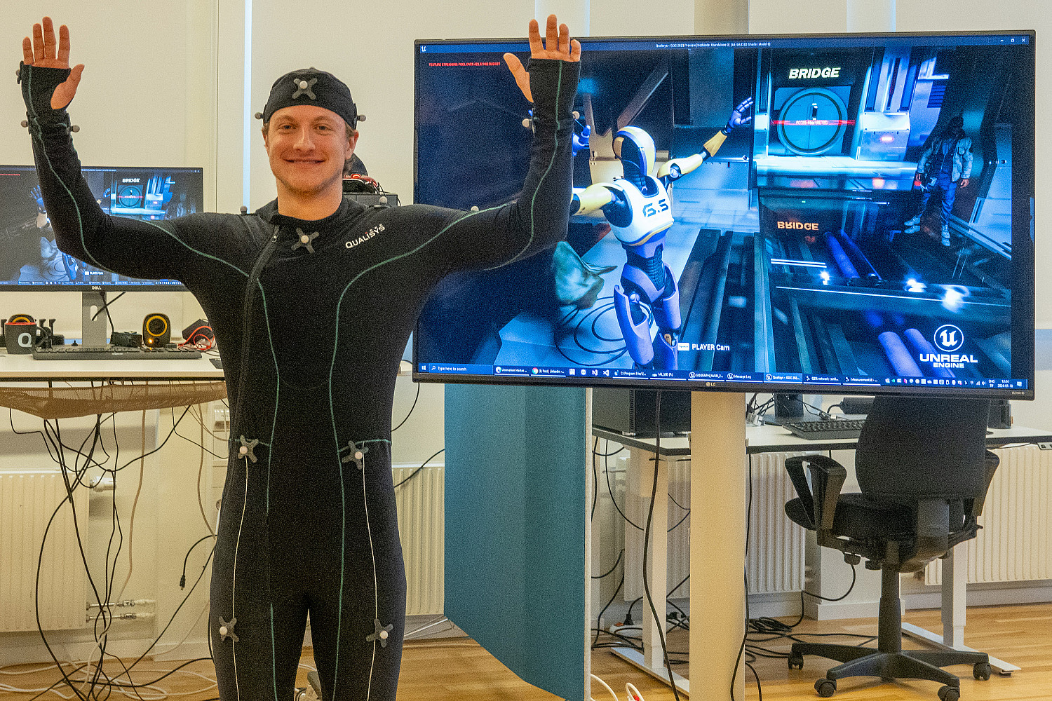 Students exploring new technology at the software company Qualisys.