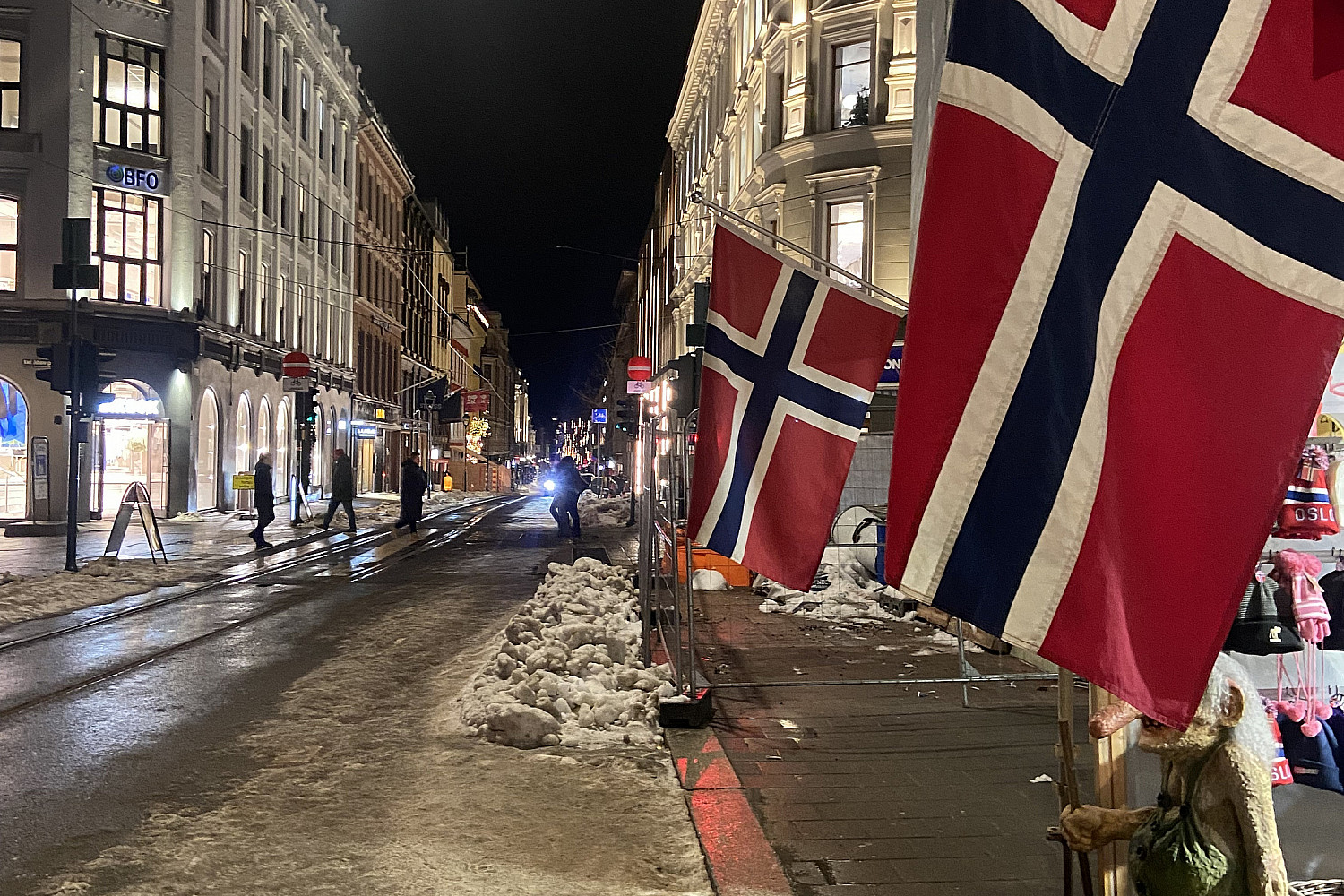 A street lined with Norwegian flags.