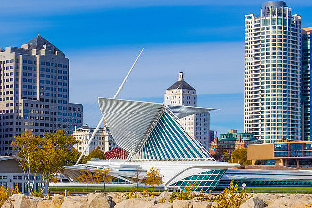Milwaukee offers the world-famous Milwaukee Art Museum and national champions Milwaukee Bucks.