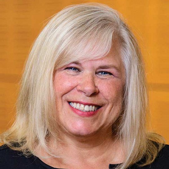 Professor Lisa Franklin '82