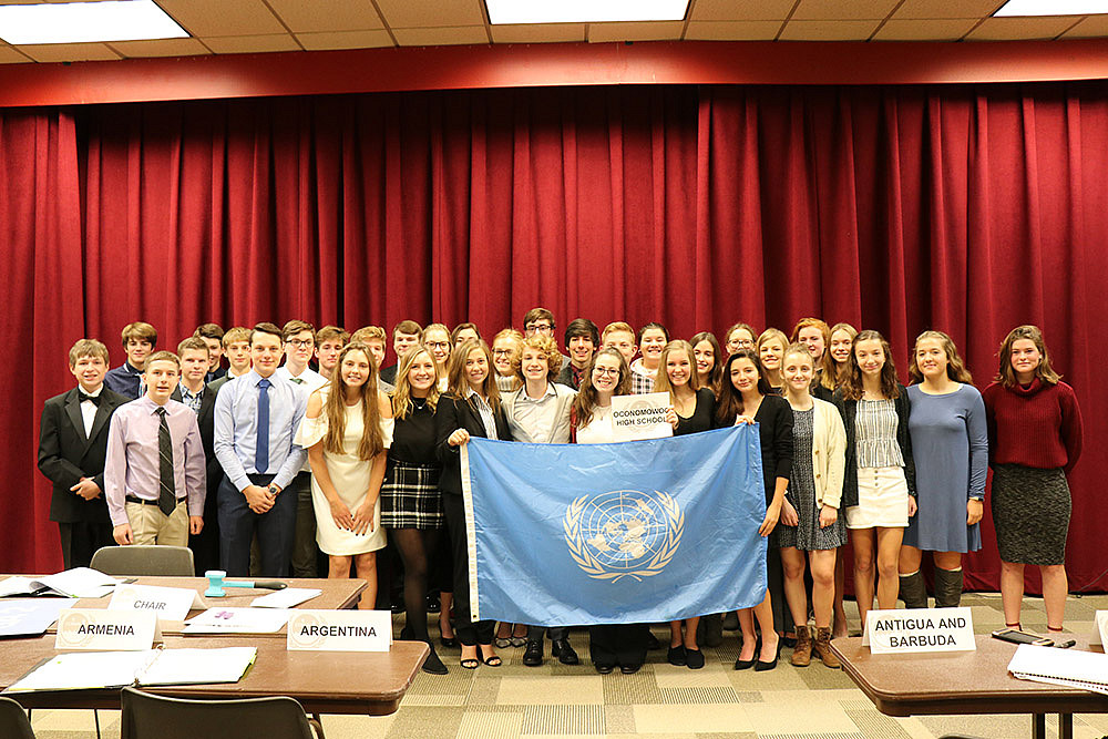 Oconomowoc High School at the 2018 Model UN High School Conference at Carthage.