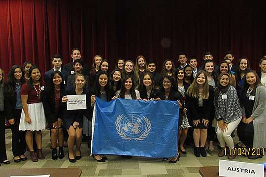 Carl Sandburg High School at the 2016 High School Conference at Carthage.