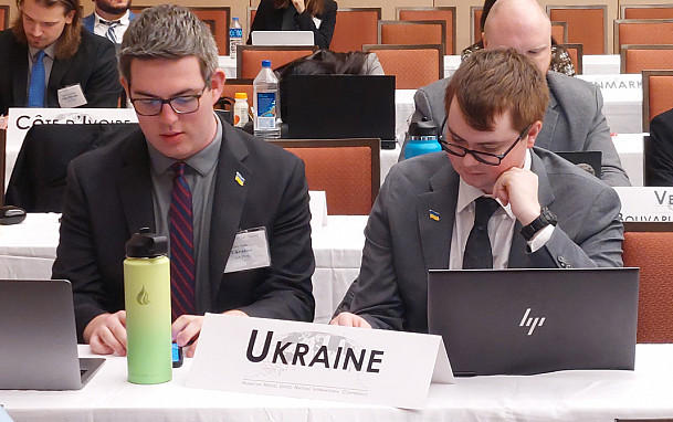 Nathan Swensen '25 (left) and Daniel Lenzi '24 (right).